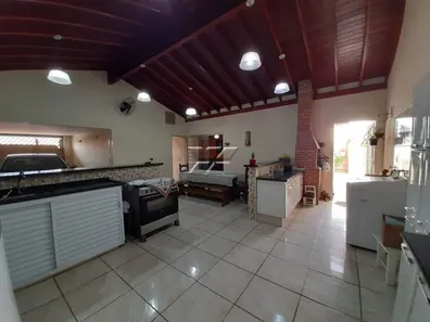 Casa com 3 Quartos à venda, 131m² no Parque Universitário, Rio Claro
