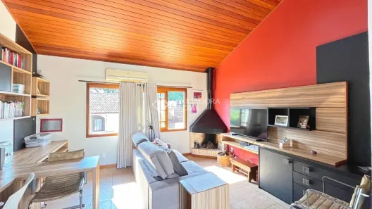 Casa de Condomínio com 3 Quartos à venda, 200m² no Ipanema, Porto Alegre