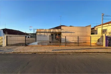 Casa com 3 Quartos à venda, 259m² no Centro, Jaboticabal