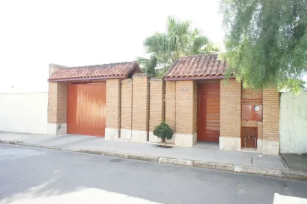 Sobrado com 5 Quartos à venda, 446m² no Vila Suissa, Mogi das Cruzes