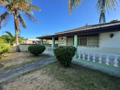 Casa com 5 Quartos à venda, 274m² no Centro (Iguabinha), Araruama
