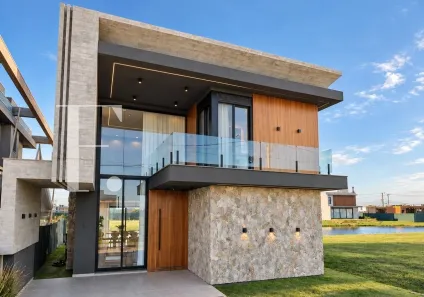 Sobrado com 4 Quartos à venda, 235m² no , Xangri-Lá