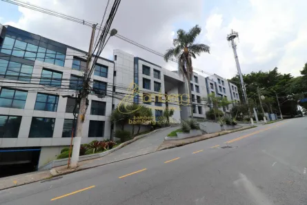 Sala Comercial para alugar, 256m² no Vila Tramontano, São Paulo