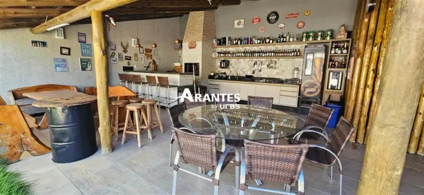 Casa com 3 Quartos à venda, 322m² no Cidade Jardim, Uberlândia