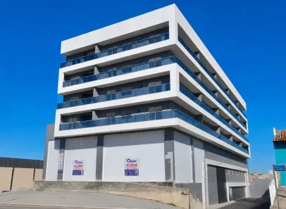 Apartamento com 2 Quartos para alugar, 70m² no Porto da Roça II (Bacaxá), Saquarema