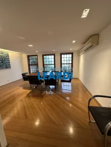 Casa com 4 Quartos para alugar, 443m² no Jardim Paulista, São Paulo