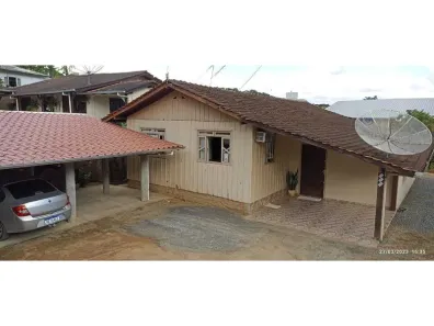 à venda, 465m² no Dos Estados, Timbó