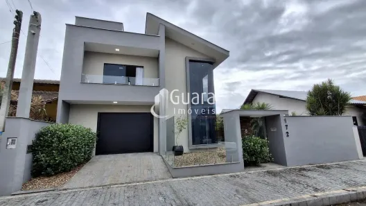 Casa com 5 Quartos à venda, 300m² no Amizade, Jaraguá do Sul