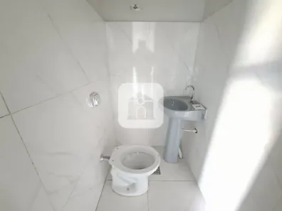 Casa com 2 Quartos para alugar, 120m² no Buritis, Uberlândia