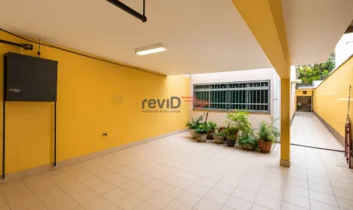 Casa com 2 Quartos para alugar, 170m² no Jardim Petrópolis, São Paulo