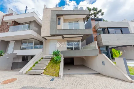 Casa de Condomínio com 3 Quartos à venda, 211m² no Santa Cândida, Curitiba