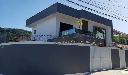 Casa com 4 Quartos à venda, 140m² no Piratininga, Niterói