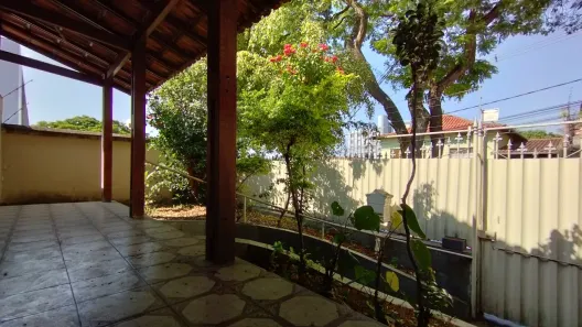 Casa com 5 Quartos à venda, 237m² no Barreiro, Belo Horizonte