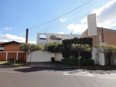 Casa com 3 Quartos à venda, 353m² no Vila Harmonia, Araraquara