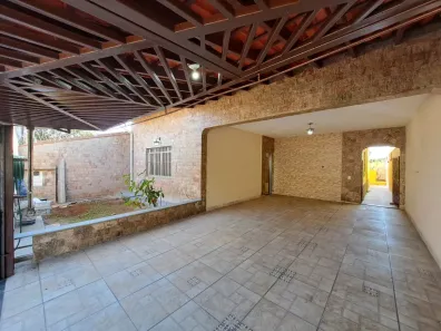 Casa com 3 Quartos à venda, 212m² no Medeiros, Jundiaí