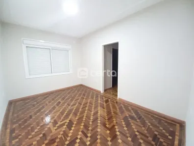 Apartamento com 2 Quartos para alugar, 55m² no Santa Cecília, Porto Alegre