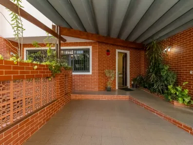 Casa com 3 Quartos à venda, 228m² no Vila Anglo Brasileira, São Paulo