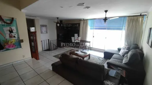 Casa com 3 Quartos à venda, 169m² no Penha de França, São Paulo