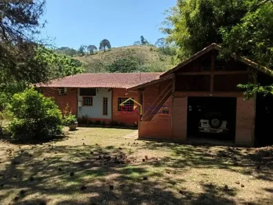 Fazenda/Sítio com 3 Quartos à venda, 342m² no , Sapucaí-Mirim