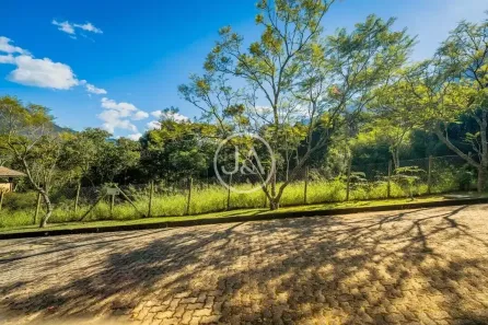Lote/Terreno à venda, 3037m² no Araras, Petrópolis