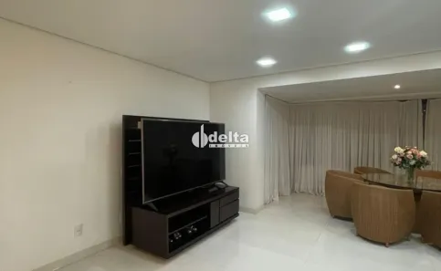 Apartamento com 4 Quartos à venda, 208m² no Fundinho, Uberlândia