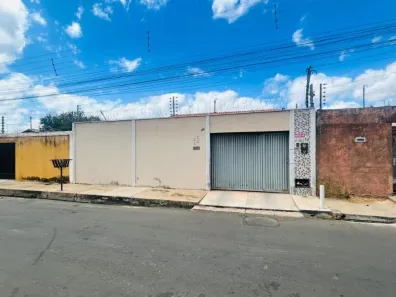 Casa com 2 Quartos à venda, 100m² no Vale Quem Tem, Teresina