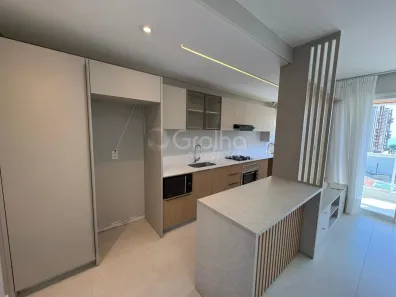 Apartamento com 2 Quartos para alugar, 65m² no Agronômica, Florianópolis