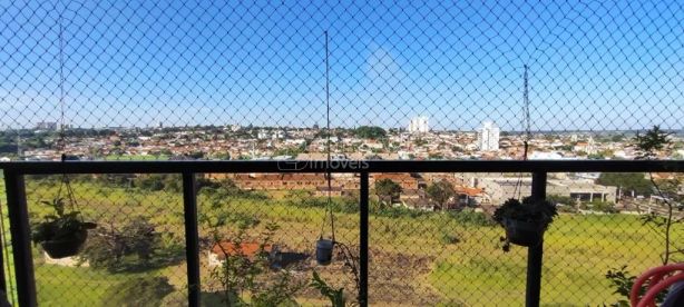 Apartamento com 3 Quartos à venda, 132m² no Centro, Araraquara
