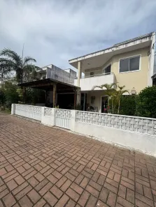 Casa de Condomínio com 4 Quartos à venda, 170m² no Buraquinho, Lauro de Freitas