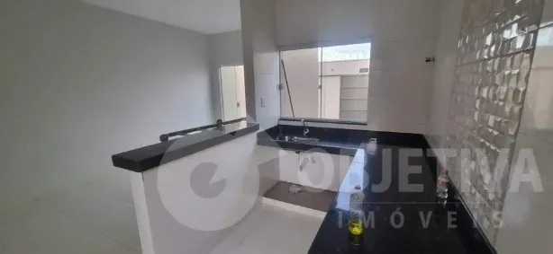 Casa com 2 Quartos à venda, 60m² no Jardim Canaã, Uberlândia