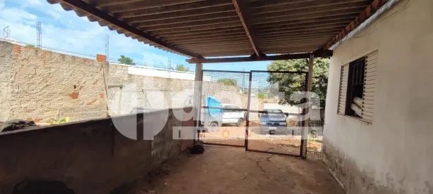 Casa com 2 Quartos à venda, 140m² no Pampulha, Uberlândia
