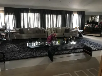 Apartamento com 4 Quartos para alugar, 295m² no Vila Regente Feijó, São Paulo