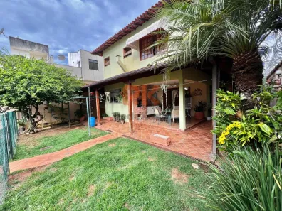 Casa com 3 Quartos à venda, 420m² no Palmares, Belo Horizonte