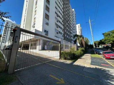 Apartamento com 2 Quartos à venda, 70m² no Passo da Areia, Porto Alegre