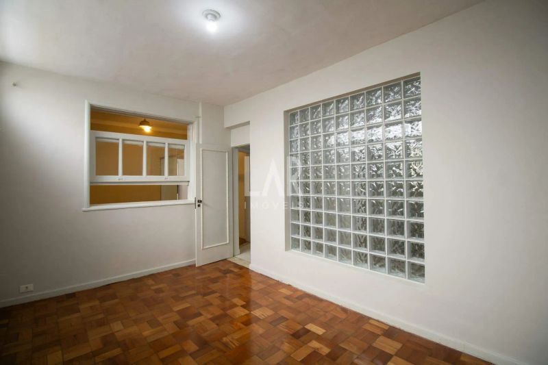 Casa com 2 quartos — Santa Efigênia, Belo Horizonte