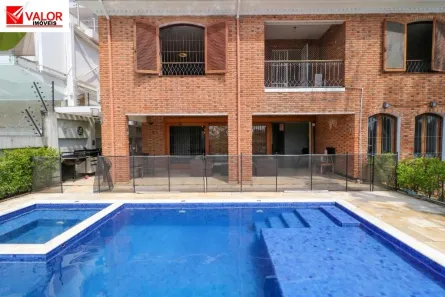 Sobrado com 5 Quartos à venda, 586m² no Jardim Everest, São Paulo