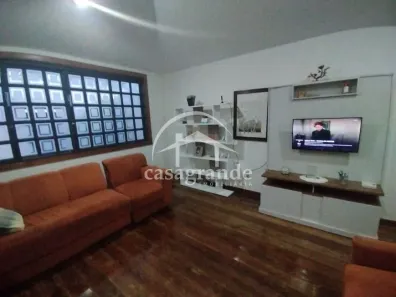 Casa com 4 Quartos para alugar, 220m² no Vigilato Pereira, Uberlândia