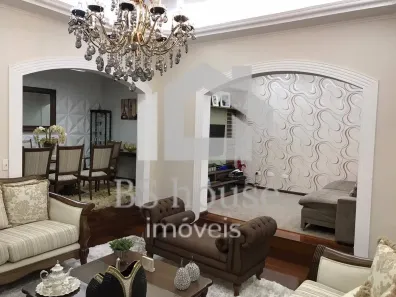 Sobrado com 4 Quartos para alugar, 422m² no Vila Assunção, Santo André