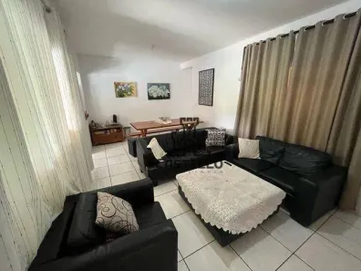 Casa com 3 Quartos à venda, 150m² no Jardim Guararapes, Londrina
