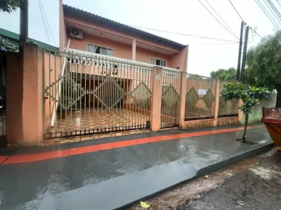 Casa com 4 Quartos à venda, 250m² no Ouro Branco, Londrina