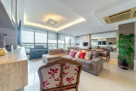 Apartamento com 3 Quartos à venda, 130m² no Três Figueiras, Porto Alegre