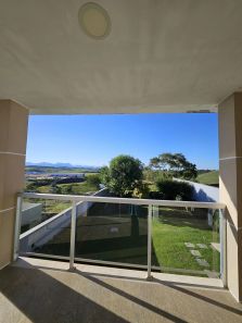 Casa de Condomínio com 4 Quartos à venda, 430m² no Lagoa, Macaé