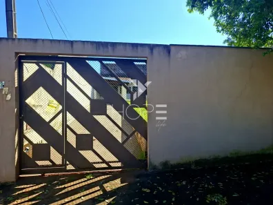 Casa com 2 Quartos para alugar, 45m² no Santa Mônica, Londrina