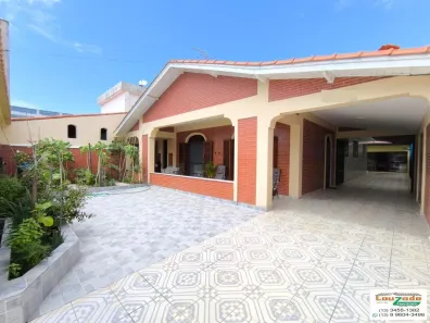 Casa com 3 Quartos à venda, 360m² no Balneário Stella Maris, Peruíbe