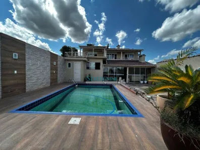 Sobrado com 4 Quartos à venda, 260m² no Vila Bom Princípio, Cachoeirinha