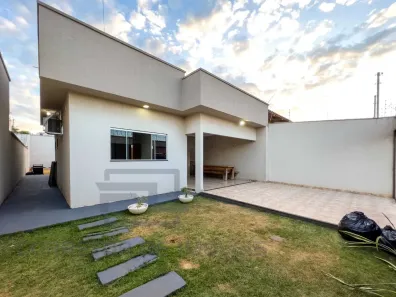 Casa com 3 Quartos à venda, 107m² no Setor Jardim Imperial, Trindade
