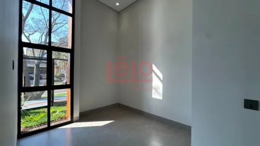 Casa com 3 Quartos à venda, 185m² no Jardim Iguaçu, Maringá
