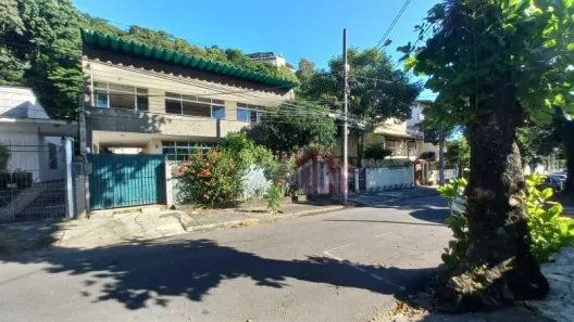 Casa com 4 Quartos à venda, 352m² no São Francisco, Niterói