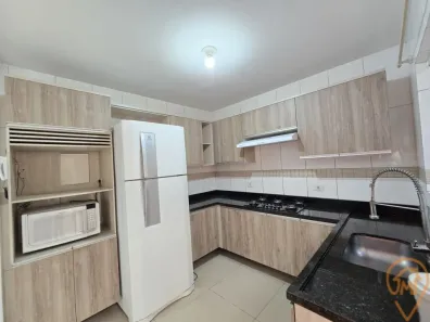 Sobrado com 4 Quartos para alugar, 164m² no Xaxim, Curitiba