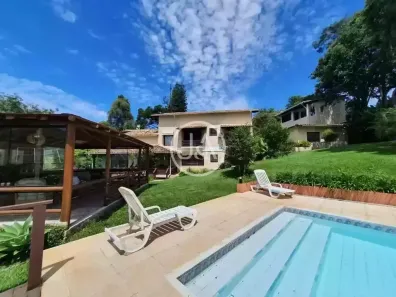 Casa com 5 Quartos à venda, 350m² no Araras, Petrópolis